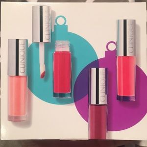 ❗️not sold in stores❗️ Clinique holiday lipgloss